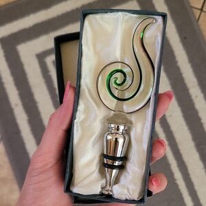 Swirl Design Wine Bottle Stopper